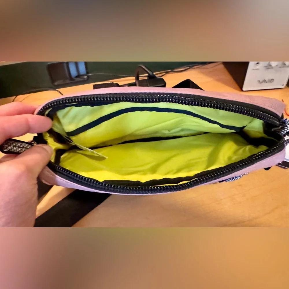 Topo Designs Pink Travel Bag - Picture 5 of 9